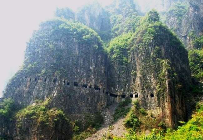 Shangrala's Guoliang Tunnel Road