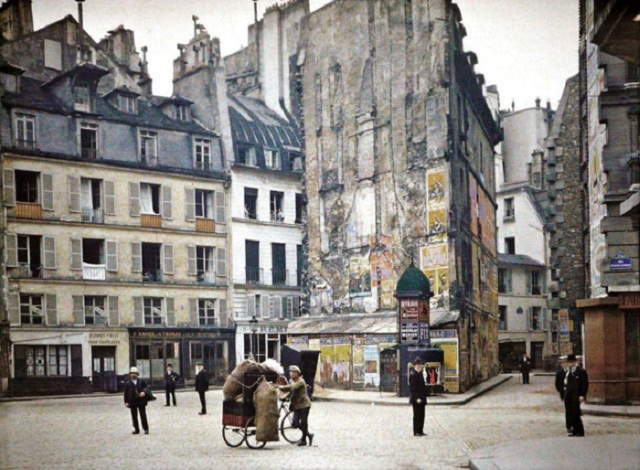 Shangrala's 1940 Paris Apartment