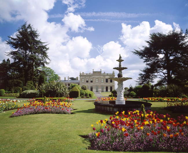 Shangrala's Gresgarth Hall Gardens
