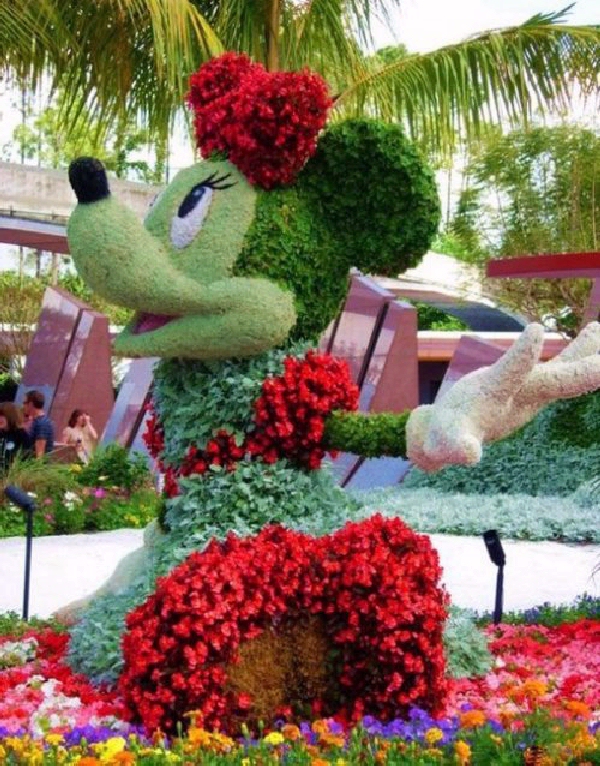 Shangrala's Disney Character Bushes