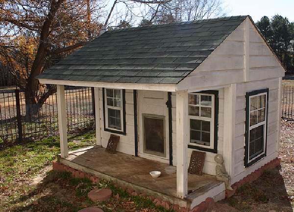 Shangrala's Amazing Dog Houses
