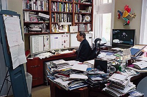 Shangrala's Thinkers And Their Desks