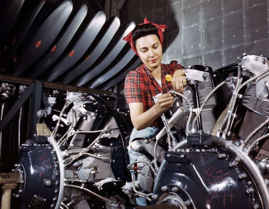 Kodachrome Photos From 1942/43