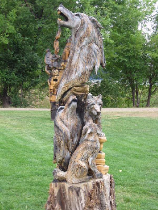 Shangrala's Chainsaw Wood Carving Art 2