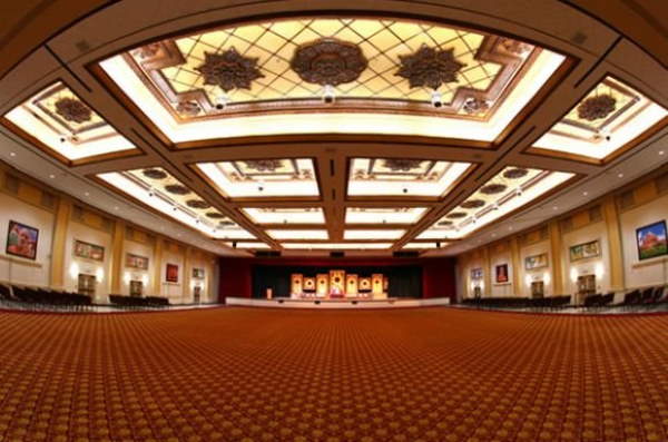 Shangrala's BAPS Shri Swaminarayan Mandir