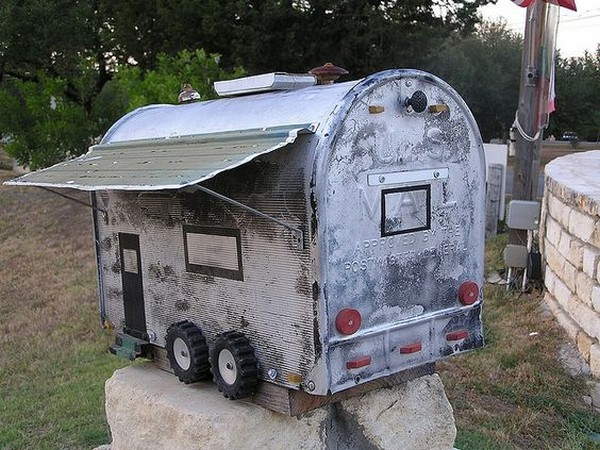 Humor With Mailboxes 2