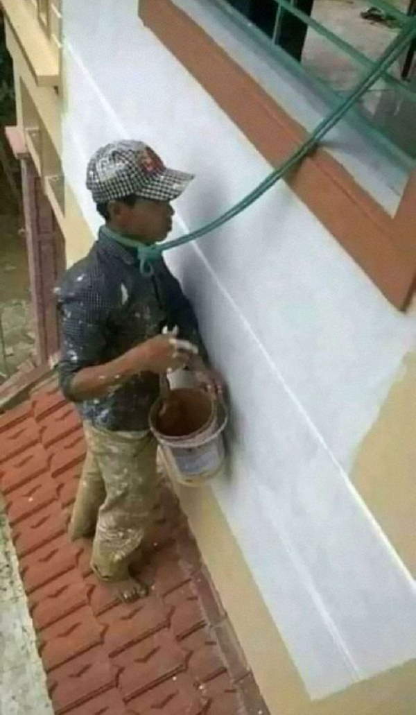 Shangrala's Morons At Work 8!