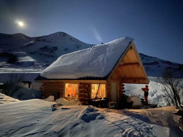 Shangrala's Cabins With Rustic Charm