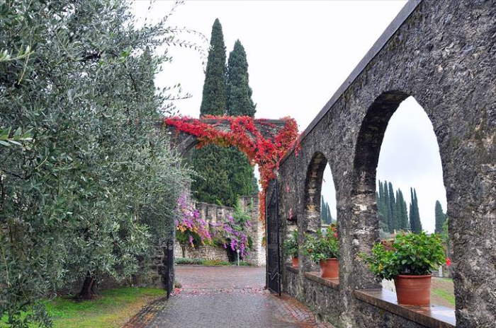 Shangrala's Italy's Beautiful Gardens
