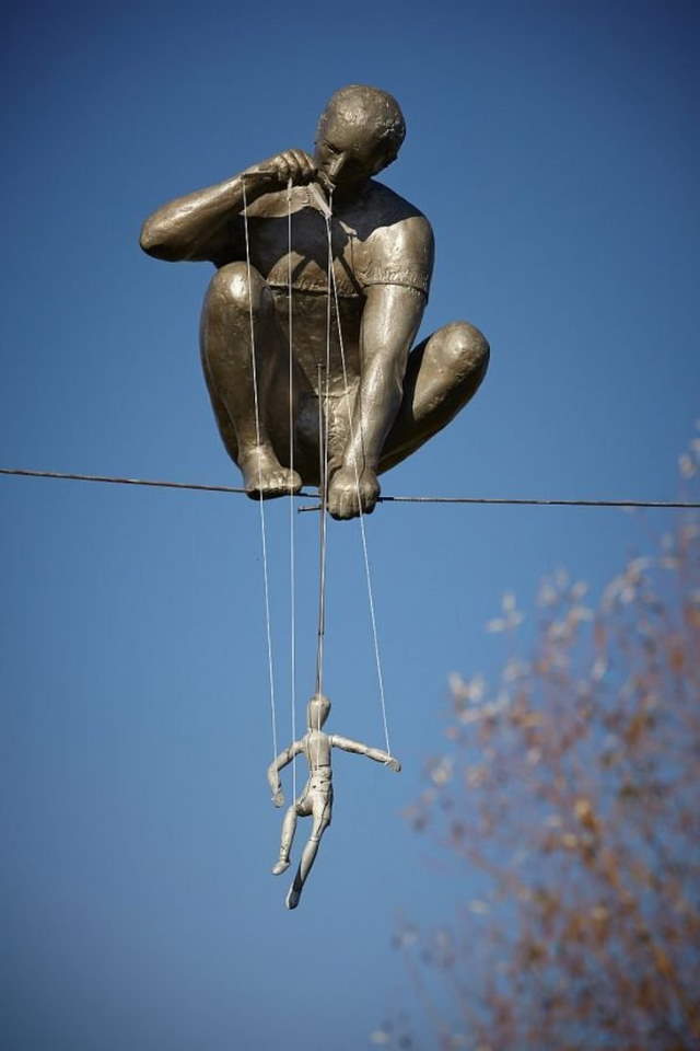 Artistic Sculptures