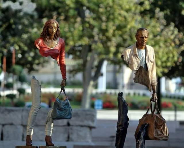 Artistic Sculptures