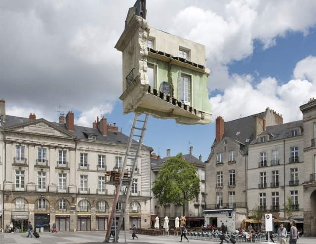 Artistic Sculptures