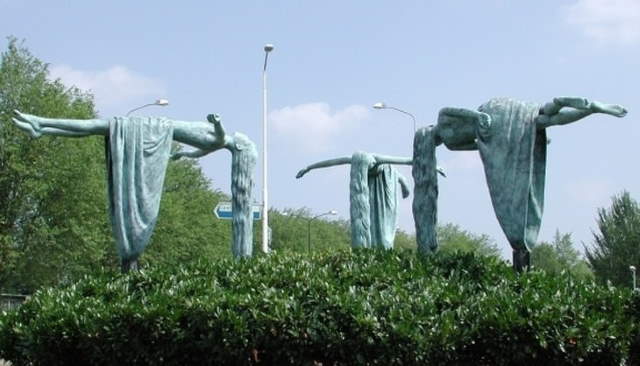 Artistic Sculptures