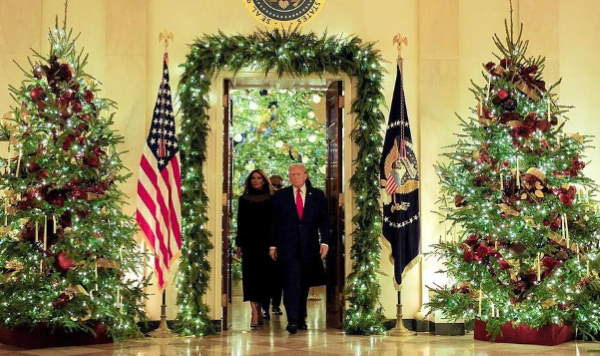 Shangrala's Trump Saves Christmas