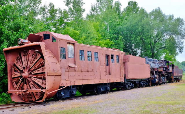 ShangralaFamilyFun.com - Shangrala's Awesome Trains!